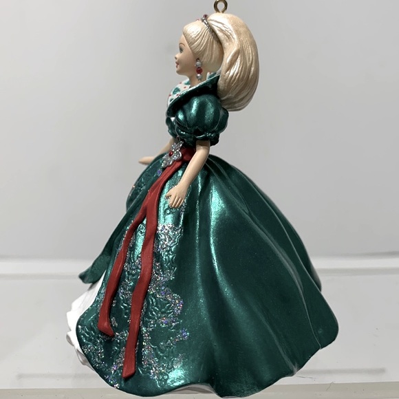 BARBIE Holiday Barbie ornament 1995 - Picture 3 of 8